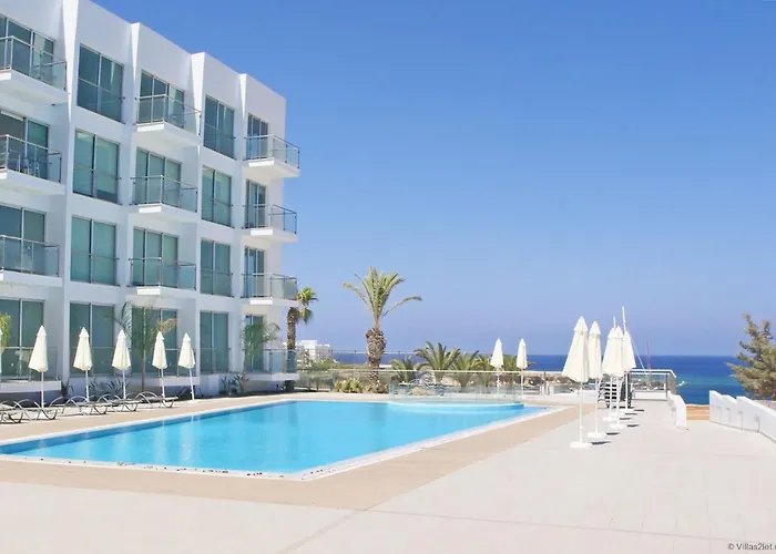 Gabriela - Coralli Beachfront Apartament